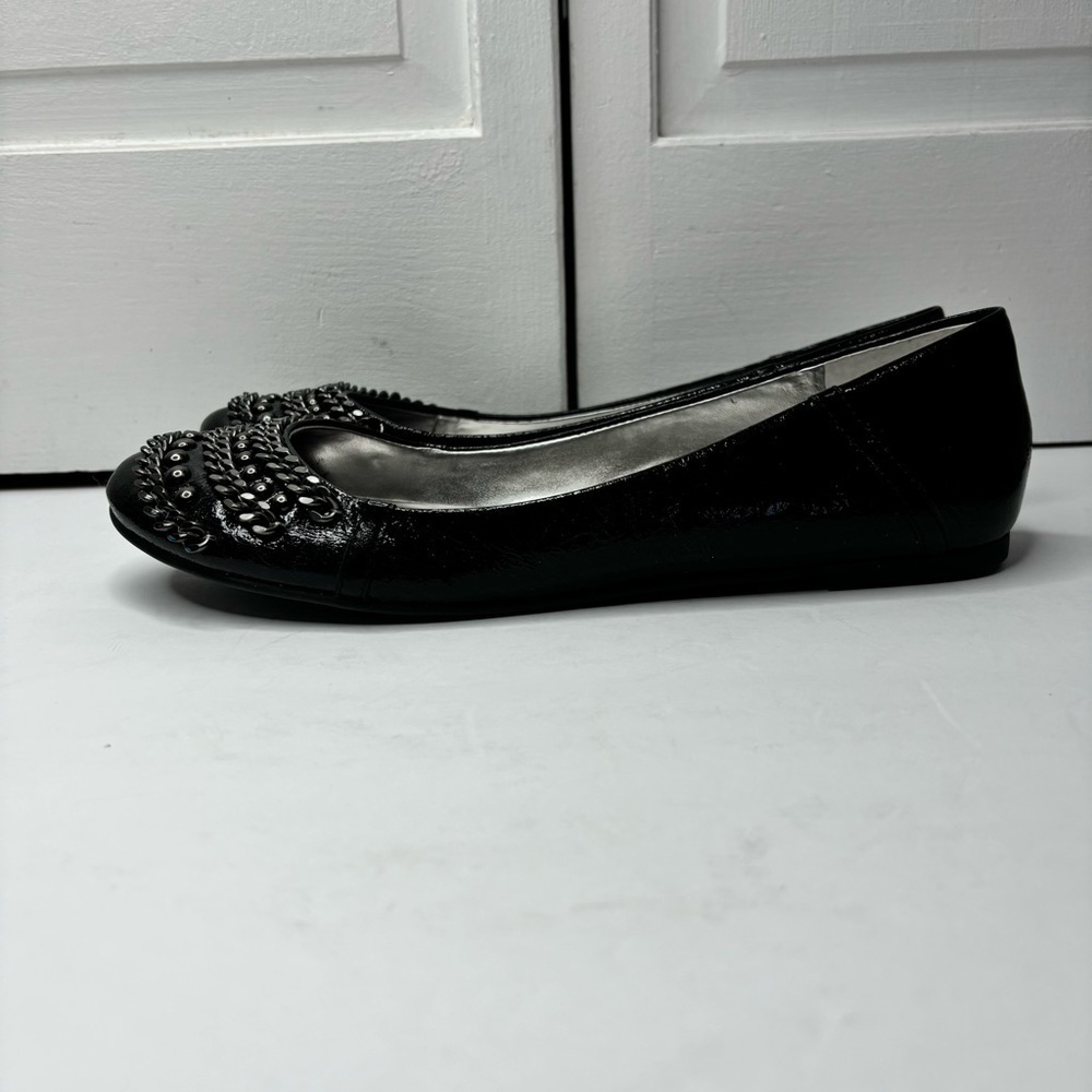 NINE WEST Raffi Black Chain Design Flats Size 9